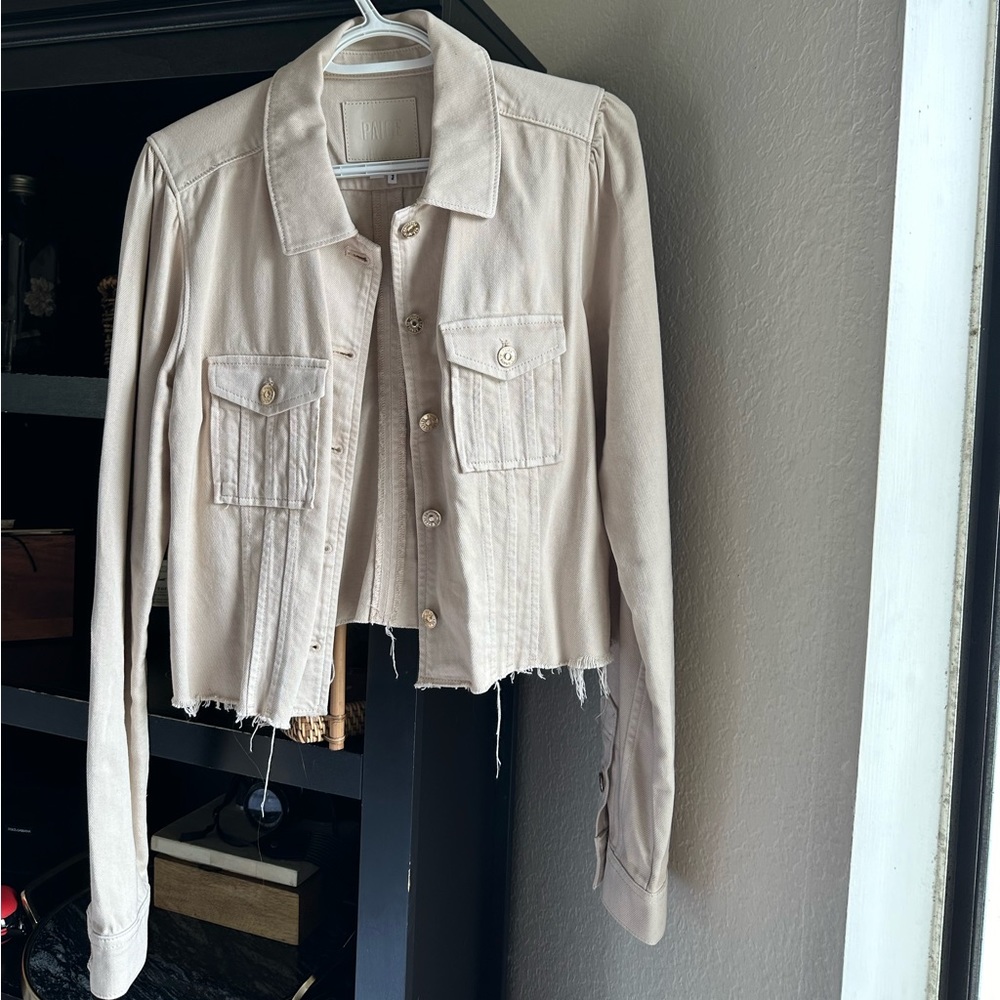 Paige soft beige